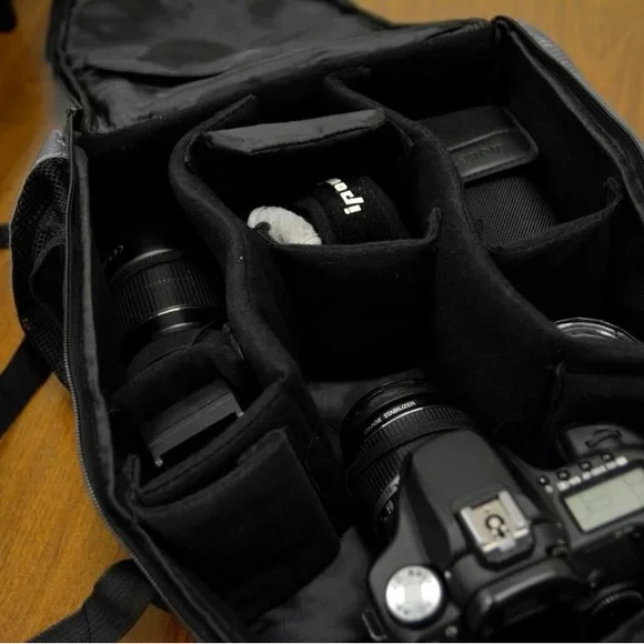 Canon EOS 50D Black Digital Camera Kit - Picture 9 of 15